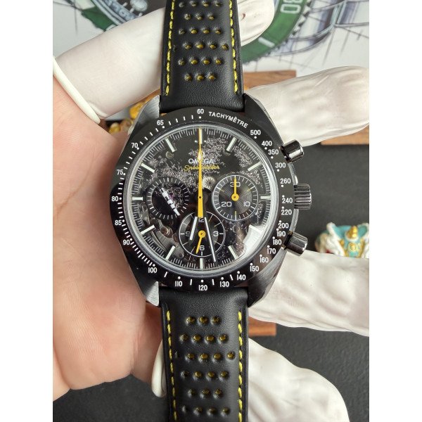 Omega Speedmaster Dark Side of the Moon Apollo 8 Black Dial Leather Strap Best Replica 44mm