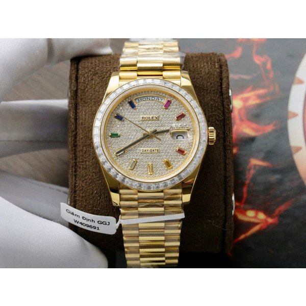 Rolex Day-Date 40 Diamond Paved Rainbow Dial 18K Yellow Gold Wrapped Baguette Moissanite Bezel Best Replica 40mm