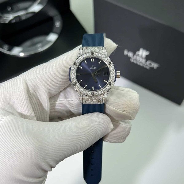 Hublot Classic Fusion Titanium Pavé Blue Dial Rubber Custom Moissanite 33mm