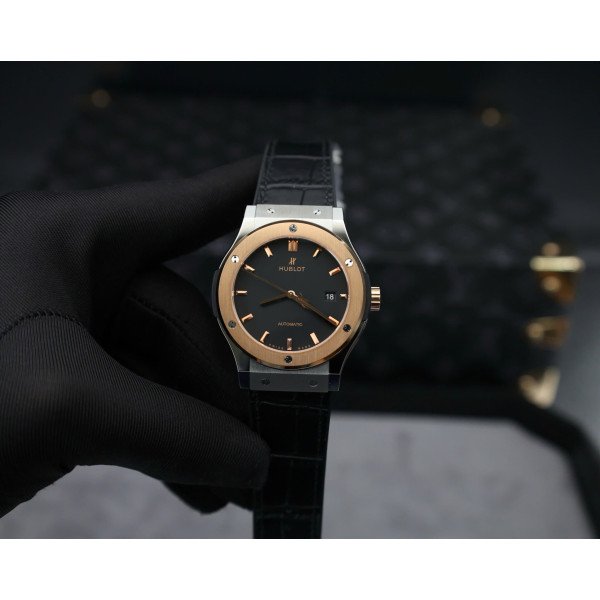 Hublot Classic Fusion Titanium King Gold Black Dial Best Replica 42mm