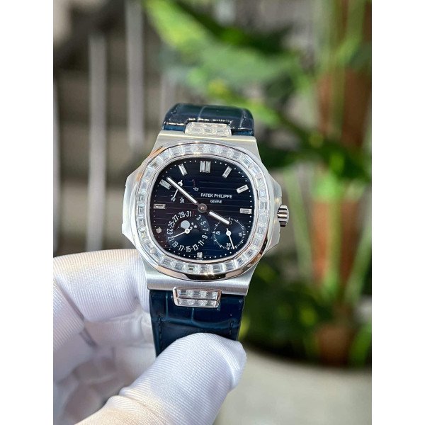 Patek Philippe Nautilus 5724G-001 Blue Dial Custom Moissanite HongKong 40mm