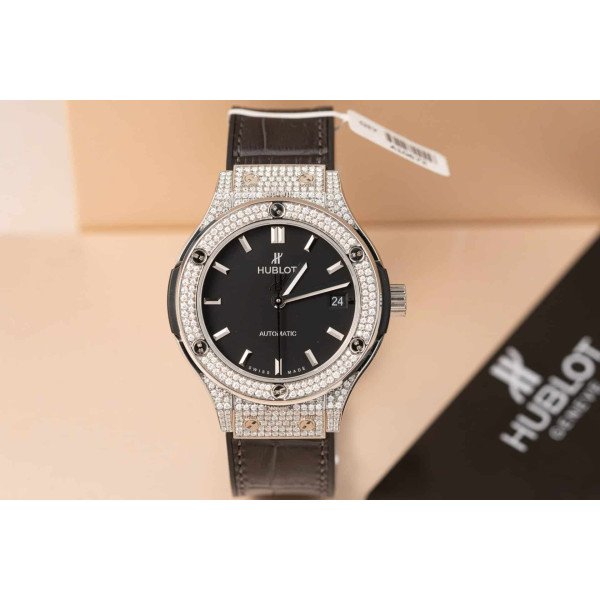 Hublot Classic Fusion Titanium Diamond Pavé Black Dial Custom Moissanite Super Clone JJF 38mm
