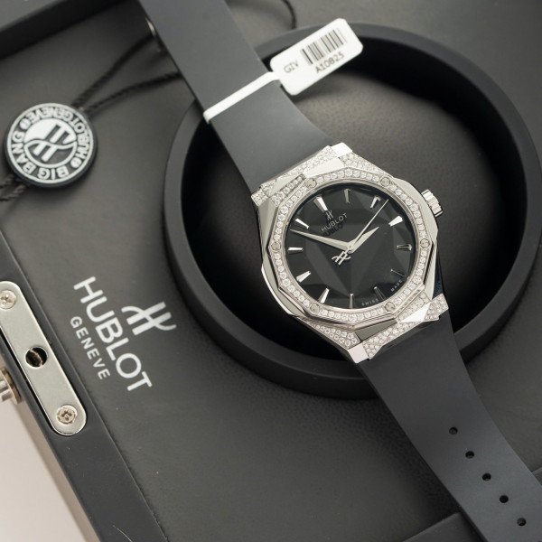 Hublot Classic Fusion Orlinski Titanium Black Alternative Pavé Custom Moissanite 1:1 Replica 40mm