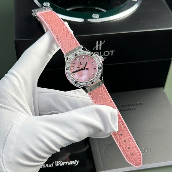 Hublot Classic Fusion Titanium Pink MOP Dial CZ Stones Bezel Leather Strap Ladies Replica 33mm