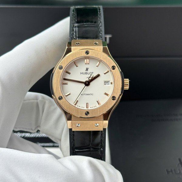 Hublot Classic Fusion King Gold White Dial Black Leather Strap Replica 38mm