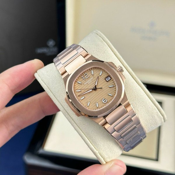 Patek Philippe Nautilus 7010/1R Golden Dial Rose Gold Lady Watch Quartz Best Replica 32mm