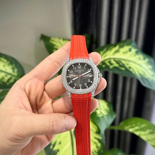 Patek Philippe Aquanaut Singapore 5167A-012 Black Dial Custom Moissanite Best Replica 40mm