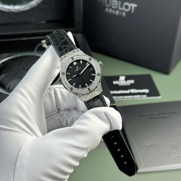 Hublot Classic Fusion Titanium Pavé Black Dial Leather Strap Ladies Replica 33mm