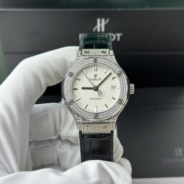 Hublot Classic Fusion Titanium Diamond Pavé White Dial Black Leather Strap Replica 38mm