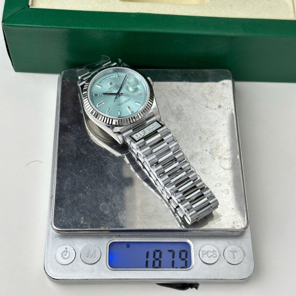 Rolex Day-Date 228236-0006 Q Factory Ice Blue Baguette Dial 188g Best Replica 40mm