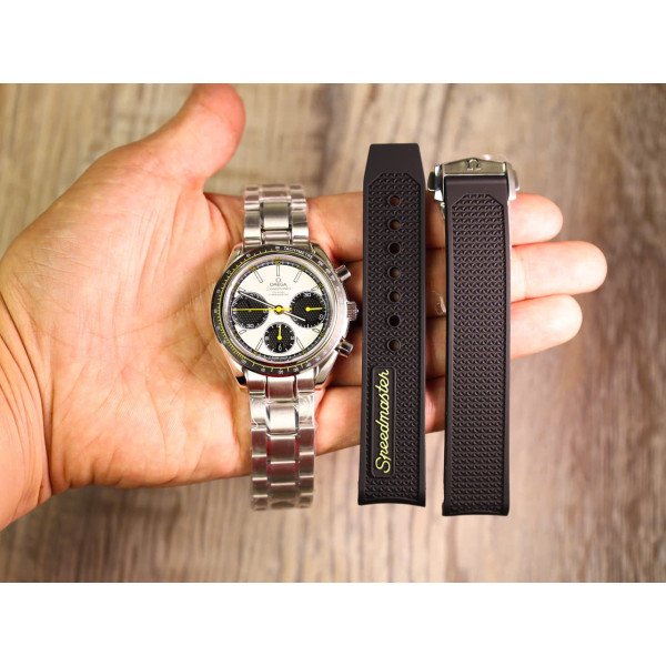 Omega Speedmaster Racing Chronograph 326.30.40.50.04.001 Steel White Dial Replica 40mm