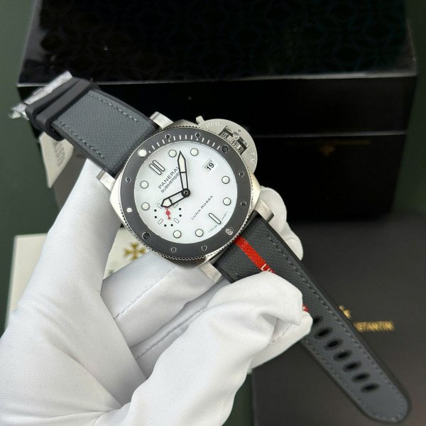 Panerai Submersible Luna Rossa PAM01579 White Dial Leather Strap Best Replica VSF 42mm