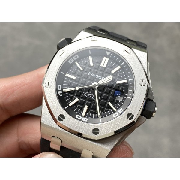 Audemars Piguet Royal Oak Offshore Diver 15710ST Black Dial Rubber Strap 1:1 Best Replica APSF 42mm