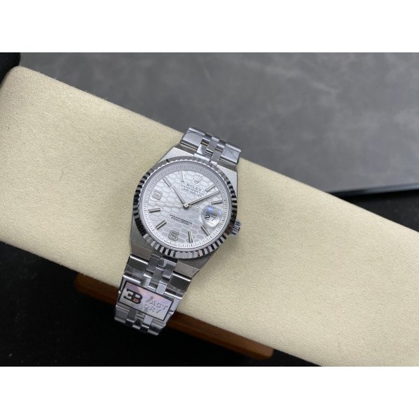 Rolex Land-Dweller 127234 White Honeycomb-Motif Dial Jubilee Bracelet Replica 36mm