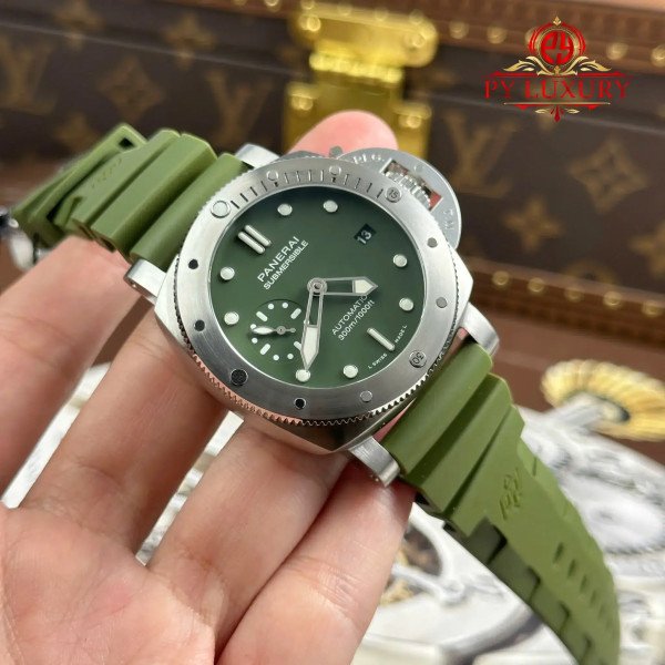 Panerai Luminor Submersible PAM1055 Verde Militare Limited 1:1 Best Replica VSF 42mm
