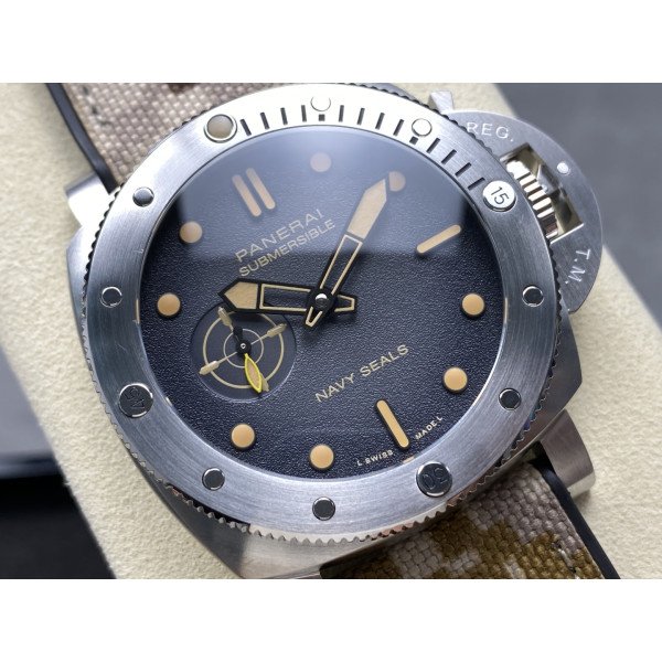 Panerai Submersible QuarantaQuattro Navy SEALs PAM01518 Black Shaded Dial 1:1 Best Replica VSF 44mm