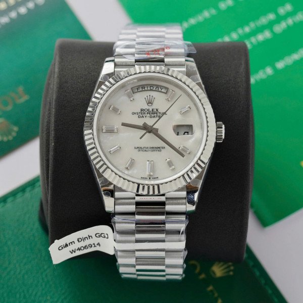 Rolex Day-Date 228239 MOP Dial Baguette Moissanite Index GMF V3 Best Replica 40mm