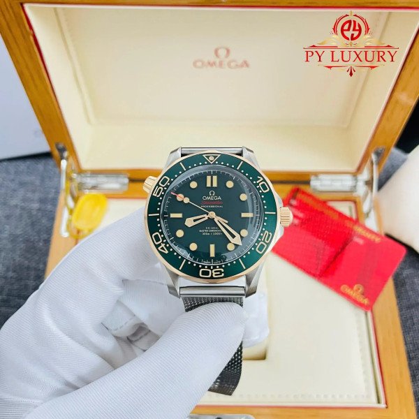 Omega Seamaster Diver 300M Bronze Gold on Titanium Sandblasted Green Dial 1:1 Best Replica VSF 42mm