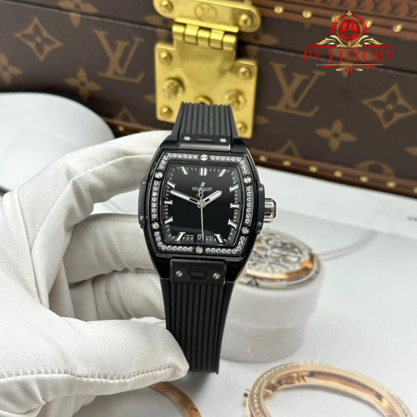 Hublot Spirit of Big Bang Black Magic Diamonds Rubber Strap Replica 39mm