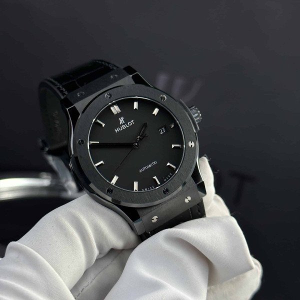 Hublot Classic Fusion Black Magic Black Dial Leather Best Replica Super Clone 42mm