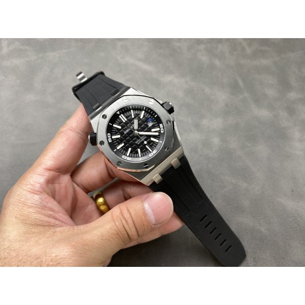 Audemars Piguet Royal Oak Offshore Diver 15710ST Black Dial Rubber Strap 1:1 Best Replica APSF 42mm
