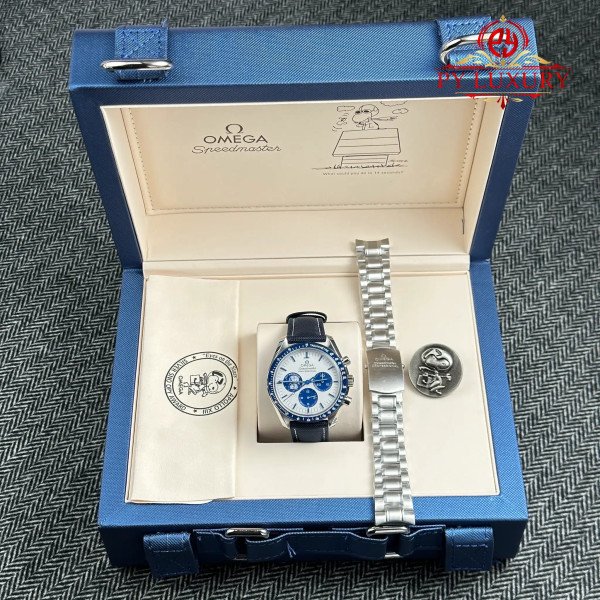 Omega Speedmaster Silver Snoopy 50th Anniversary Chronograph Best Replica 42mm