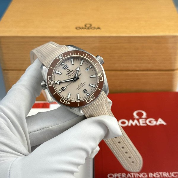 Omega Seamaster Planet Ocean 600M Co-Axial Beige Dial Rubber Strap Best Quality Replica VSF 43.5mm