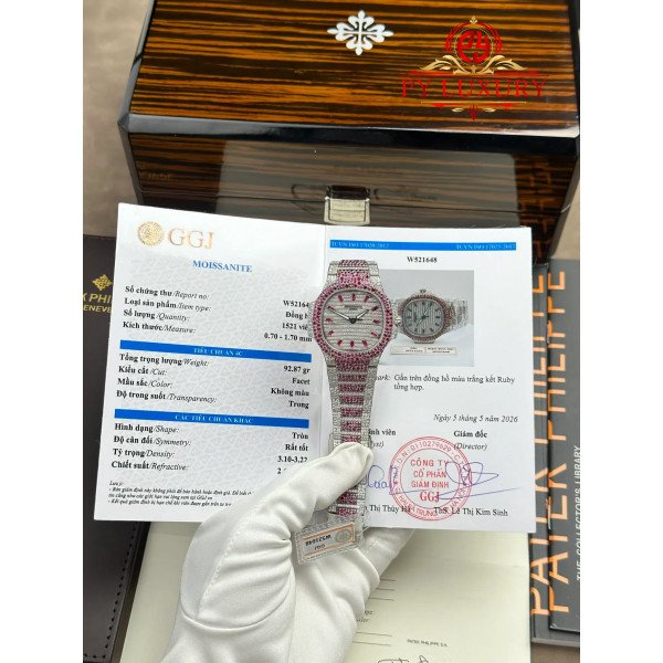 Patek Philippe Ladies Natilus 7118/1452G-001 Iced Out Moissanite & Rubies Best Replica 35.2mm