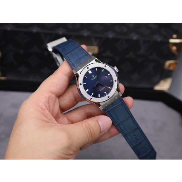 Hublot Classic Fusion Titanium Blue Dial Leather Strap 1:1 Replica 42mm