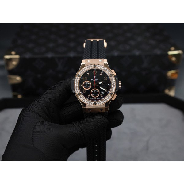 Hublot Big Bang Chronograph King Gold Black Dial Custom Moissanite Bezel Replica 41mm