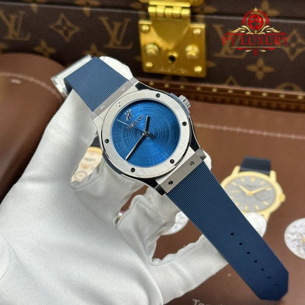 Hublot Classic Fusion Special Edition Boutique PISA 1940 Titaniun Blue Dial 1:1 Best Replica JJZ 42mm