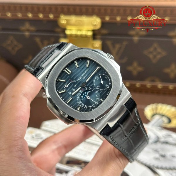 Patek Philippe Nautilus 5712 Blue Dial Leather Best Quality Replica PPF V3 40mm