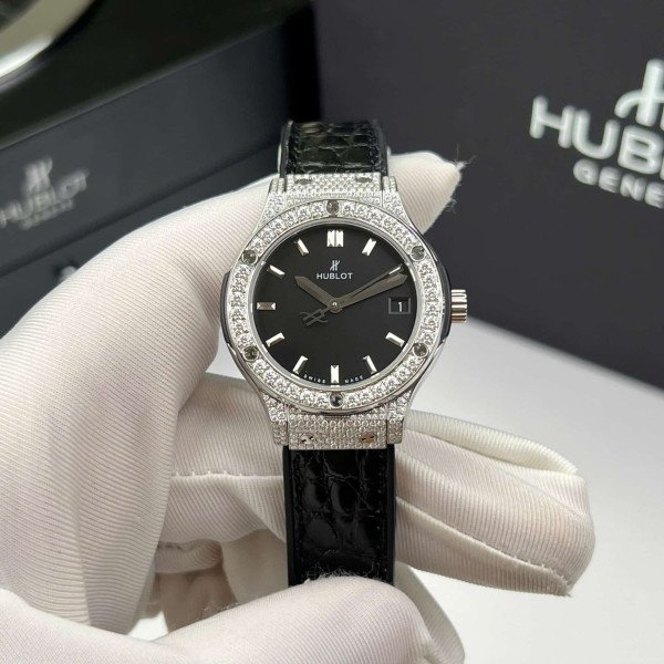 Hublot Classic Fusion Titanium Pavé Black Dial Custom Moissanite Leather Strap Best Replica 33mm