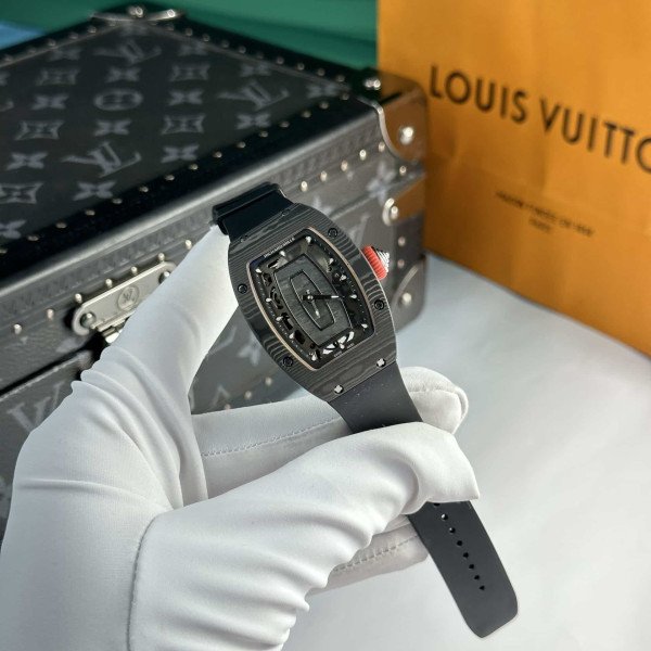 Richard Mille RM07-01 Black Carbon Black Rubber Best Quality Replica 45.32 x 32.3mm