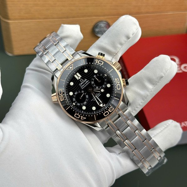 Omega Seamaster Diver 300M Chronograph Two Tone Black Dial Best Replica N1 Factory 44mm