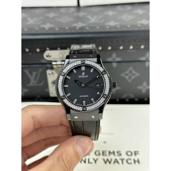 Hublot Classic Fusion Black Magic Diamond Ceramic Case Stone-set Bezel Best Replica JJZ 42mm