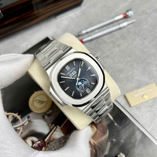 Patek Philippe Nautilus 5726/1A Annual Calendar Moonphase Blue Dial Best Replica PPF 40mm