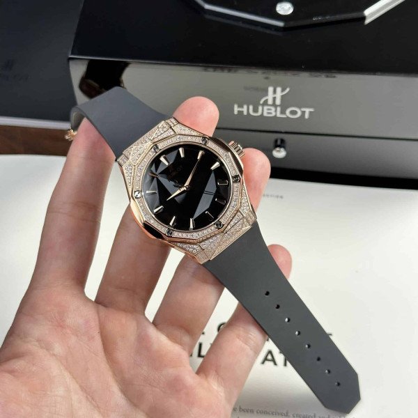 Hublot Classic Fusion Orlinski King Gold Pavé Black Dial Best Replica 40mm