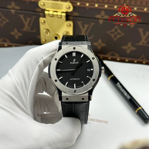 Hublot Classic Fusion Titanium Men’s Watch Black Dial 1:1 Best Replica JJZ Factory 45mm