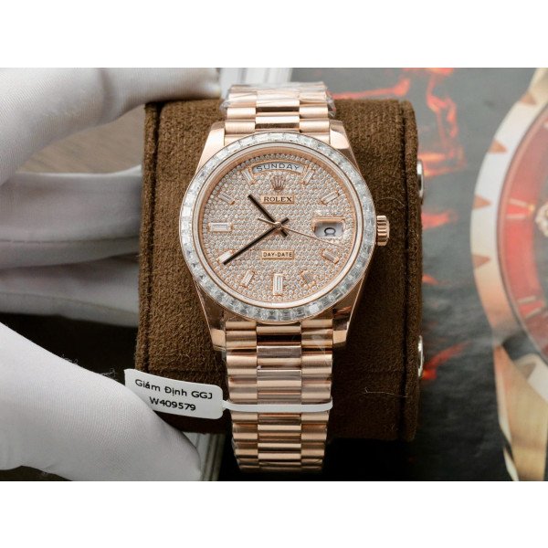 Rolex Day-Date 228235 Baguette Diamond Paved Dial 18K Gold Wrapped Custom Baguette Moissanite Bezel Best Replica 40mm