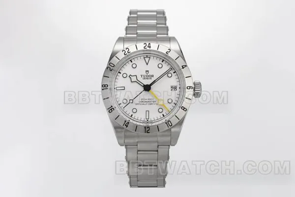 Tudor Black Bay professional 79470 top Collectwatch
