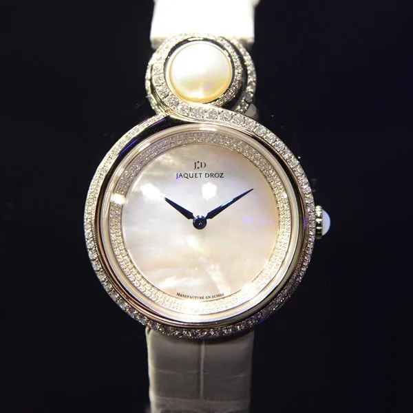 What are the Jaquet Droz elegant women's watches