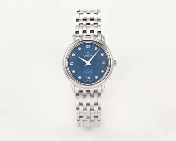 Is it very easy to get scratches on a glossy Omega Butterfly watch band?