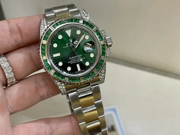 How about the c factory green ghost high imitation watches