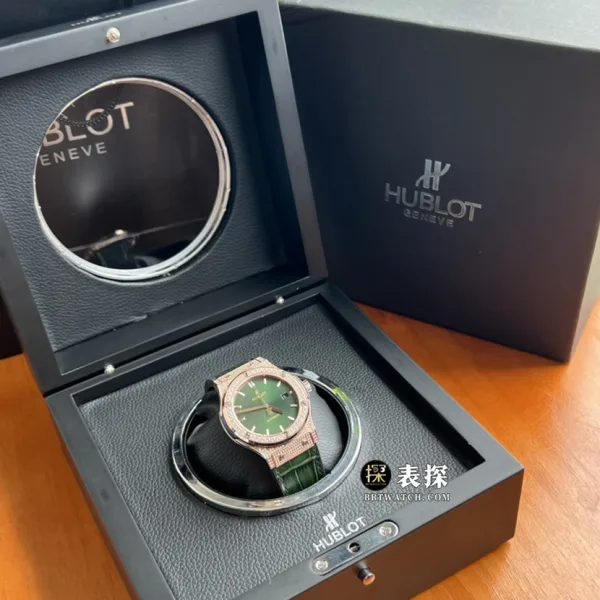 What's the difference between a Collectwatch and the real thing