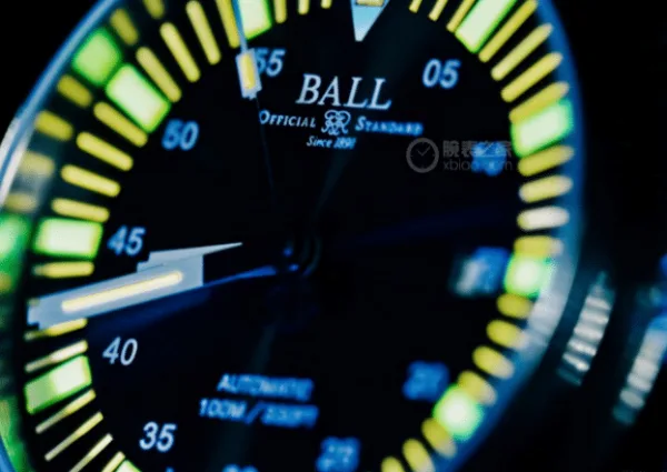 Who has the brightest glow-in-the-dark watch, and who has the longest duration of light