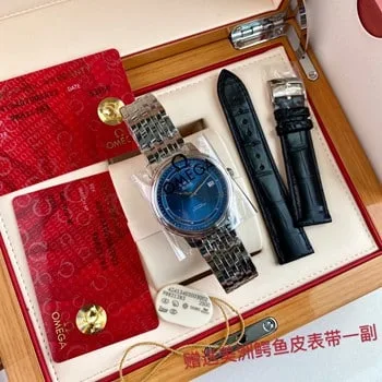 Remove the back cover of the Omega Diefei watch. How to check the authenticity of Omega?