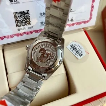 How much does an Omega watch cost? Comparison of Omega Constellation 24 and 27