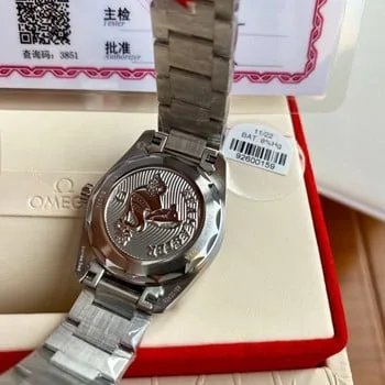 Omega men's watch, tips for closing the back cover of Omega watch