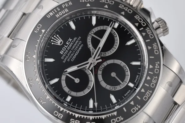 1:1 Replica Watch Battery Replacement Technology